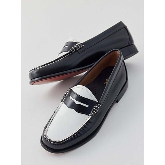 G.H. Bass & Co. Shoes - G.H. Bass WHITNEY WEEJUNS Penny Loafers in Black White Leather Size 8.5 $198